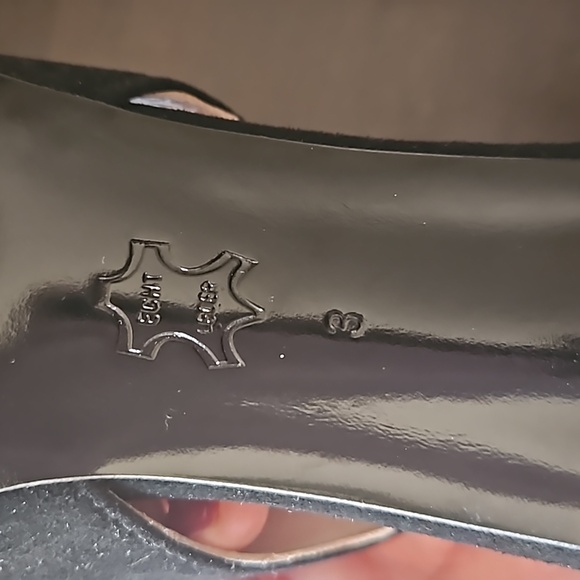 Peter Kaiser black suede slingbacks - never worn - Picture 6 of 6
